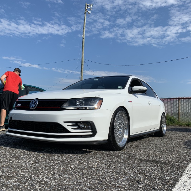 Kolasinskir's Volkswagen GLI