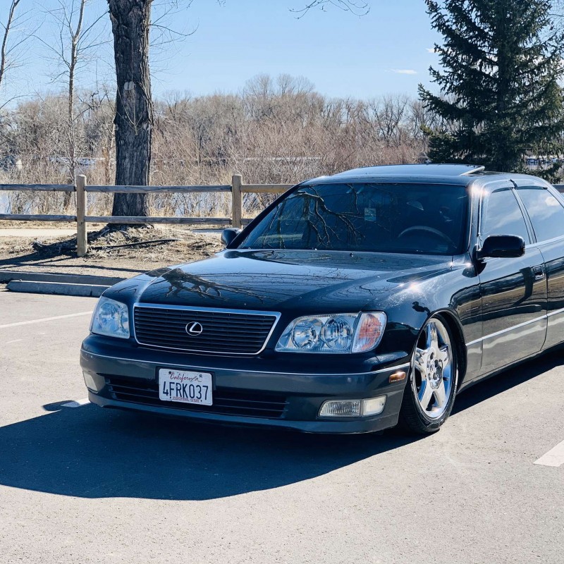 Nkong21's Lexus LS400